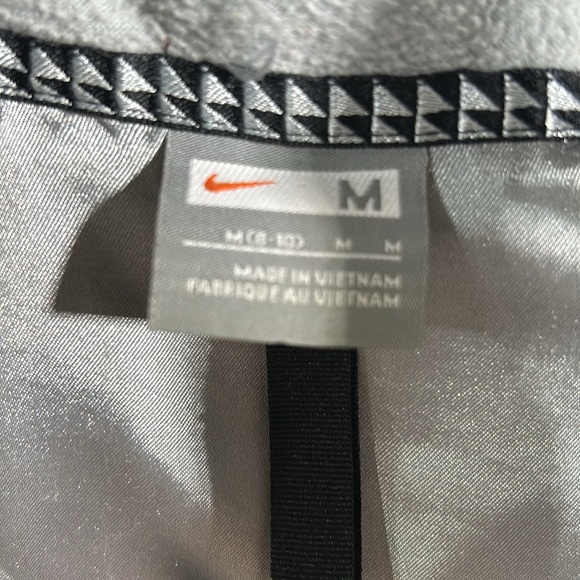 Nike Duck Down Puffer Jacket - Picture 2 of 6